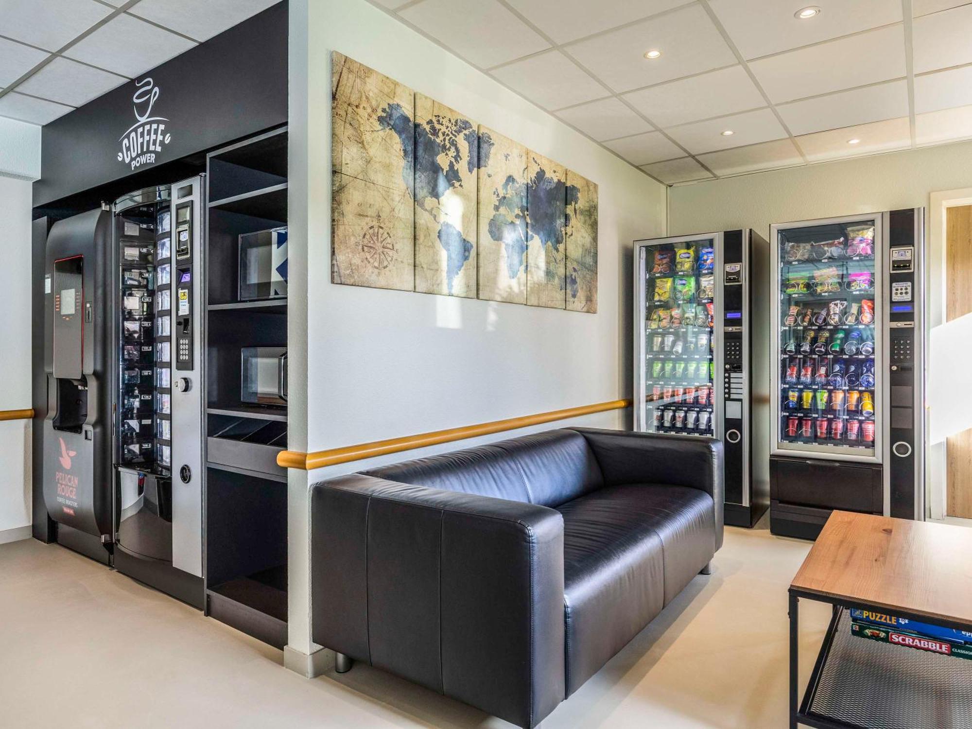 Ibis Budget Airport Hotel *