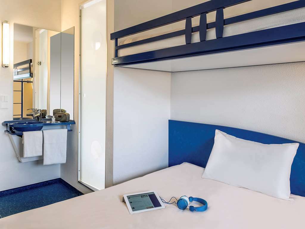 Hotel Ibis Budget Airport *